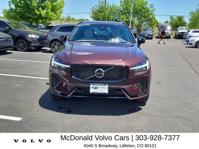 New 2026 Volvo XC60 B5 Core w/ Climate Package AWD/4WD image 3