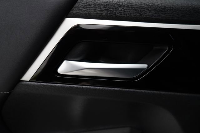 Used 2023 Mitsubishi Outlander SE image 54