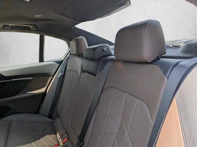 Used 2026 BMW 530i w/ Premium Package RWD image 13