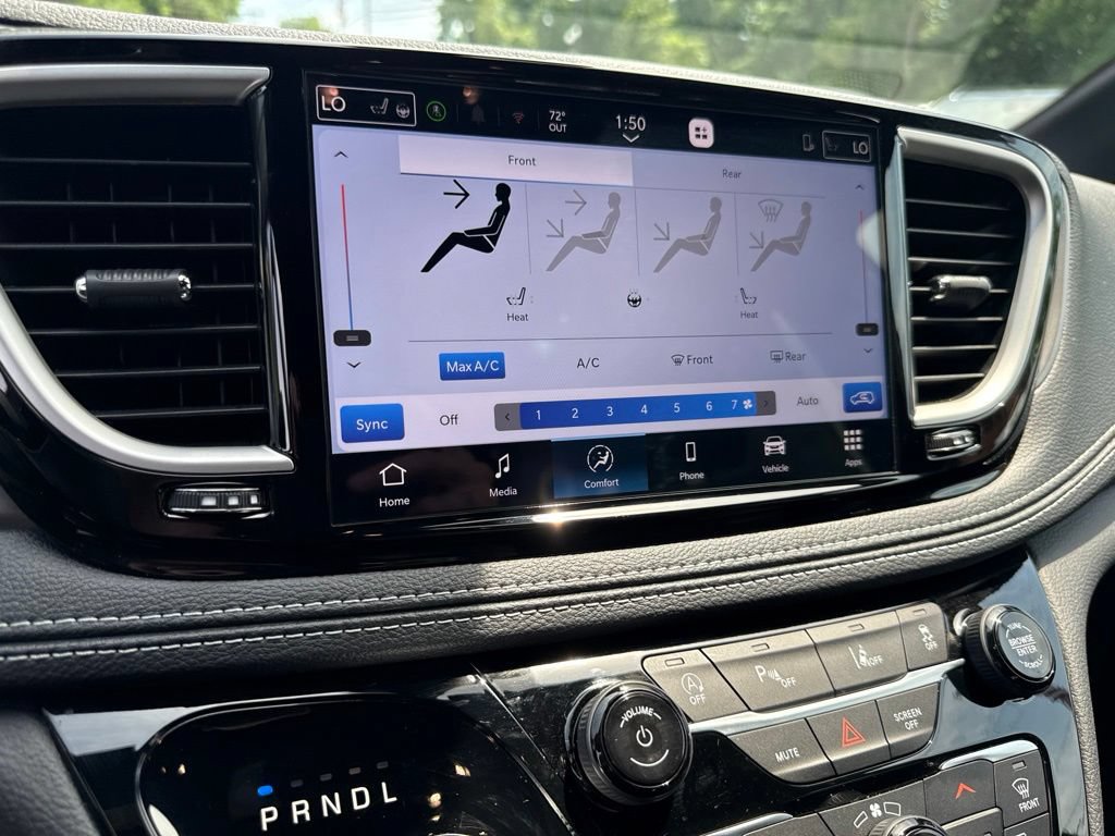 New 2026 Chrysler Pacifica Select AWD/4WD image 31