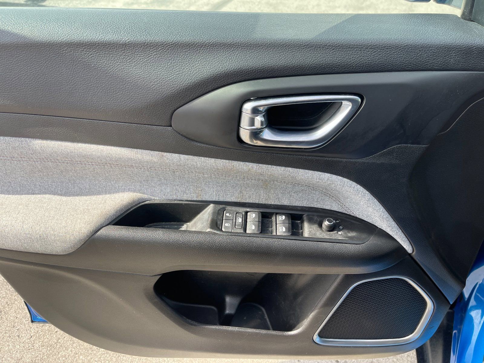 Used 2022 Jeep Compass Latitude image 12