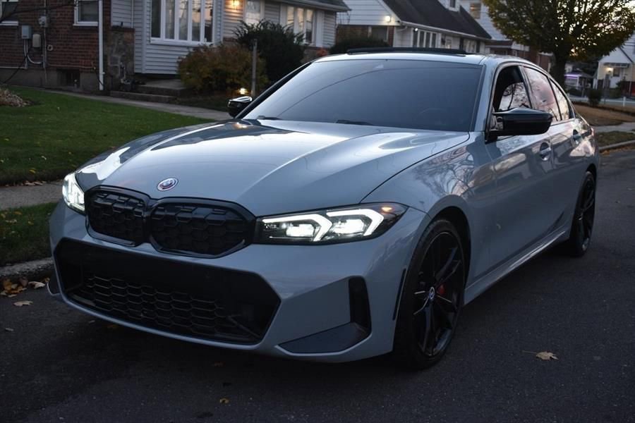 Used 2025 BMW M340i w/ Premium Package image 2
