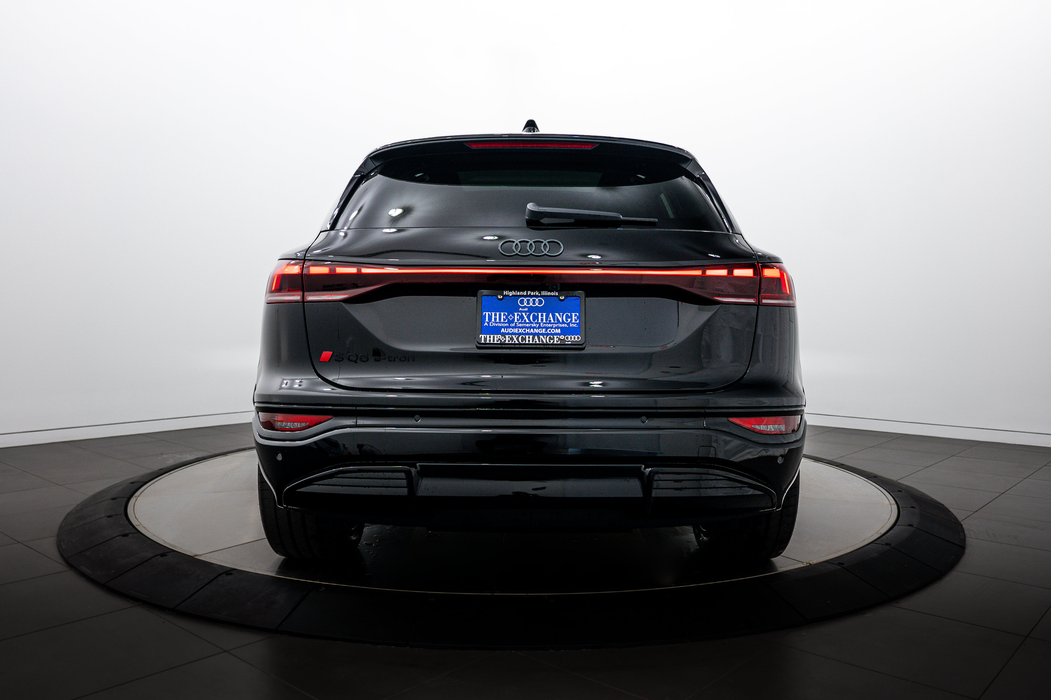 New 2027 Audi SQ6 e-tron Premium Plus AWD/4WD image 22