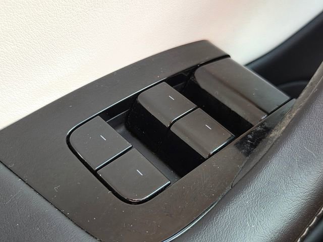 Used 2018 Tesla Model 3 Long Range image 31