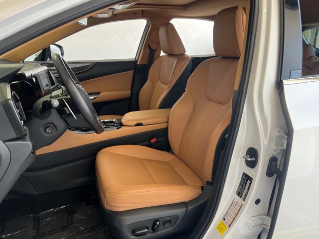 Used 2025 Lexus NX 250 FWD w/ Premium Package image 39