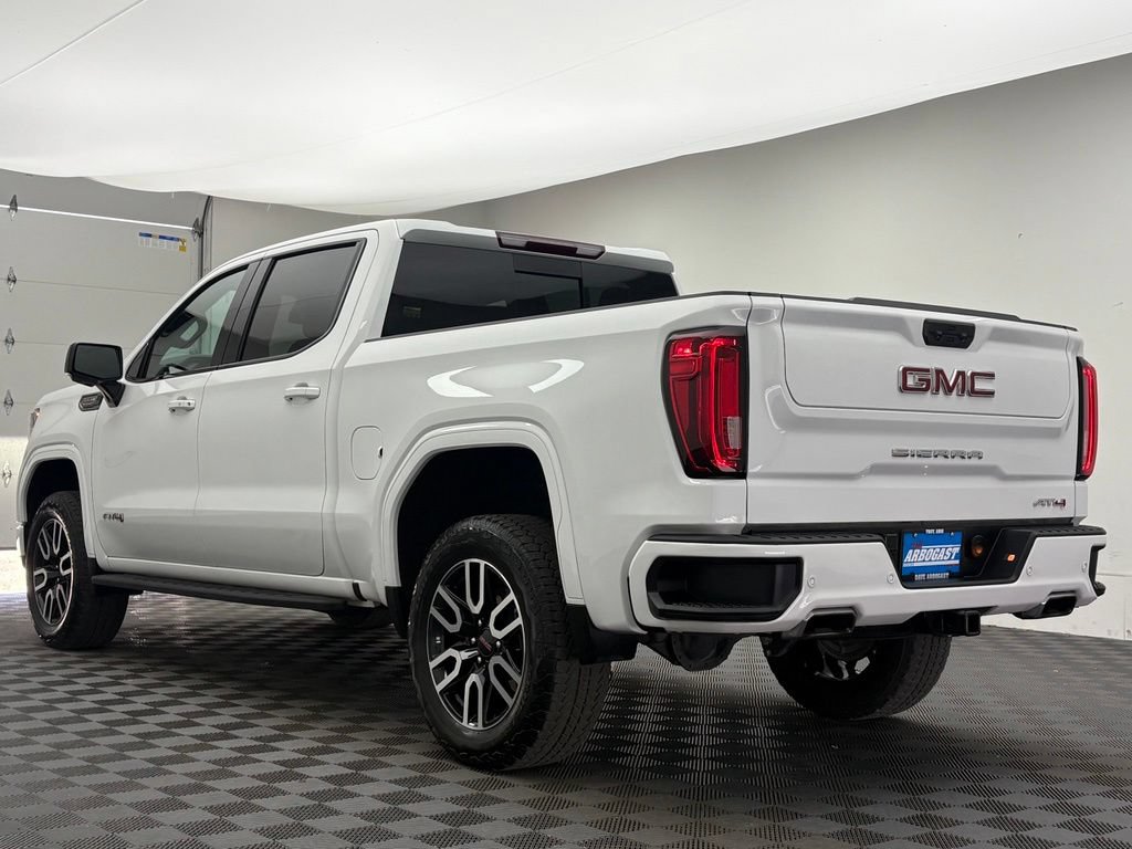 Used 2024 GMC Sierra 1500 AT4 w/ AT4 Premium Package AWD/4WD image 11