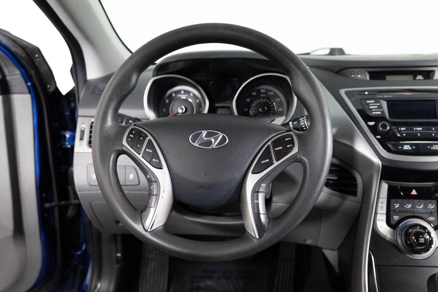 Used 2013 Hyundai Elantra GLS w/ Preferred Pkg FWD image 28