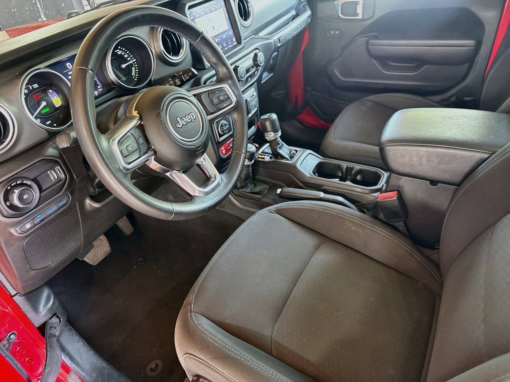 Used 2023 Jeep Wrangler Unlimited Rubicon 4xe AWD/4WD image 25