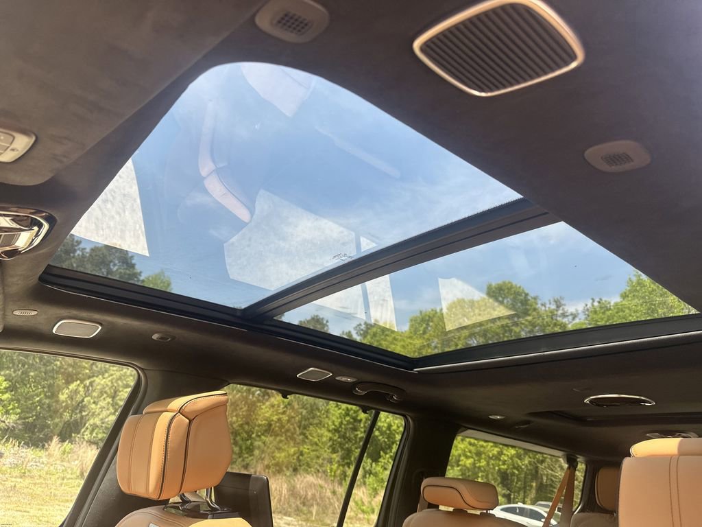 Used 2025 Jeep Grand Wagoneer L Series III w/ Rear Seat Video Group 1 image 34