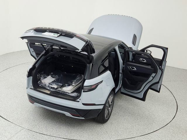 New 2026 Land Rover Range Rover Velar Dynamic SE image 16