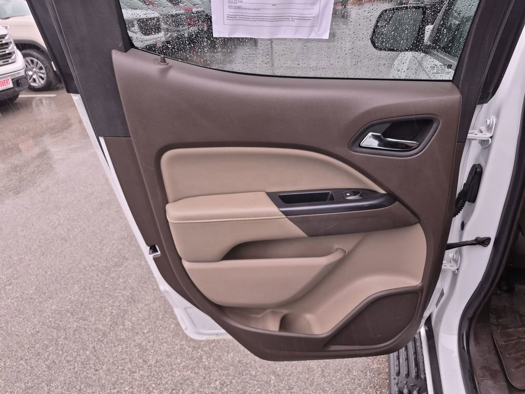 Used 2015 GMC Canyon SLT image 31