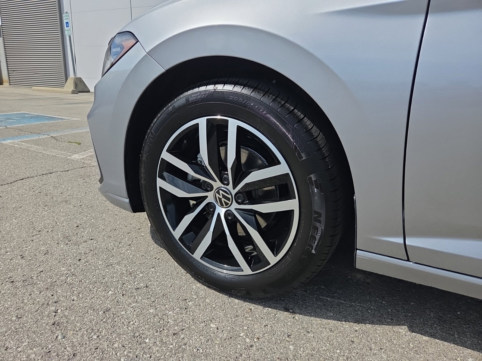 New 2027 Volkswagen Jetta SE FWD image 16