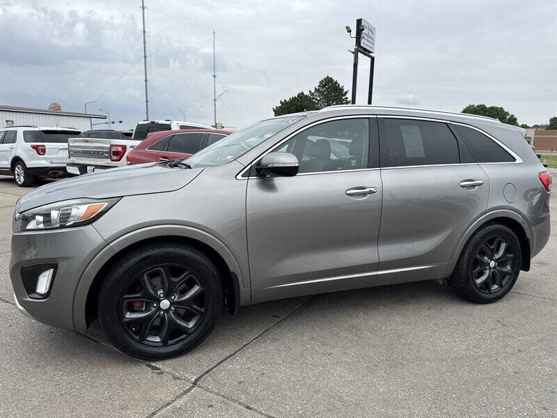 Used 2018 Kia Sorento SX FWD image 2