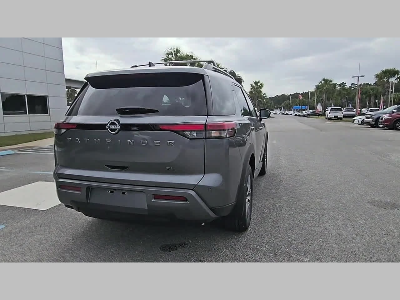 New 2026 Nissan Pathfinder SL FWD image 31