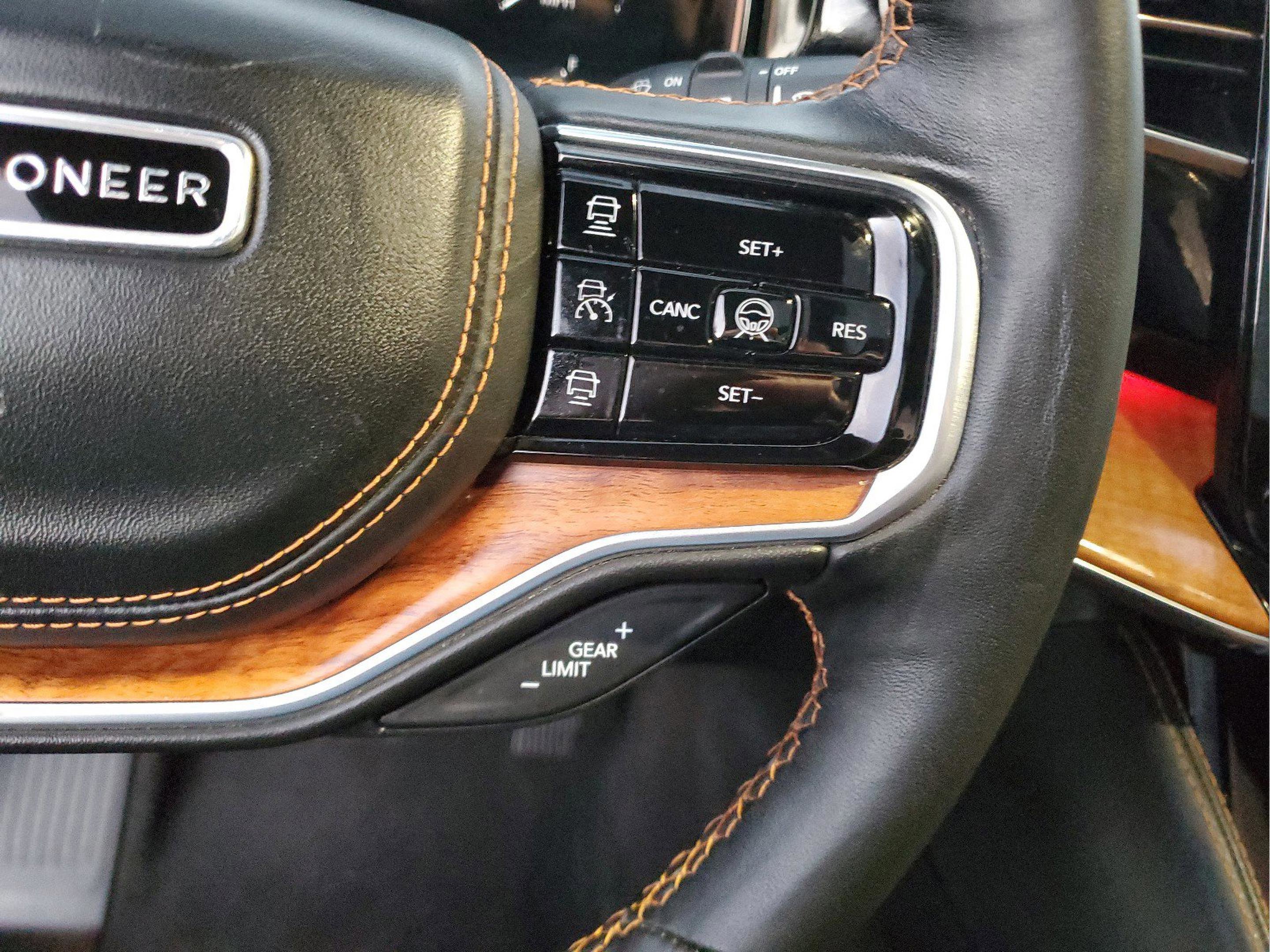 Used 2023 Jeep Grand Wagoneer Series III image 26