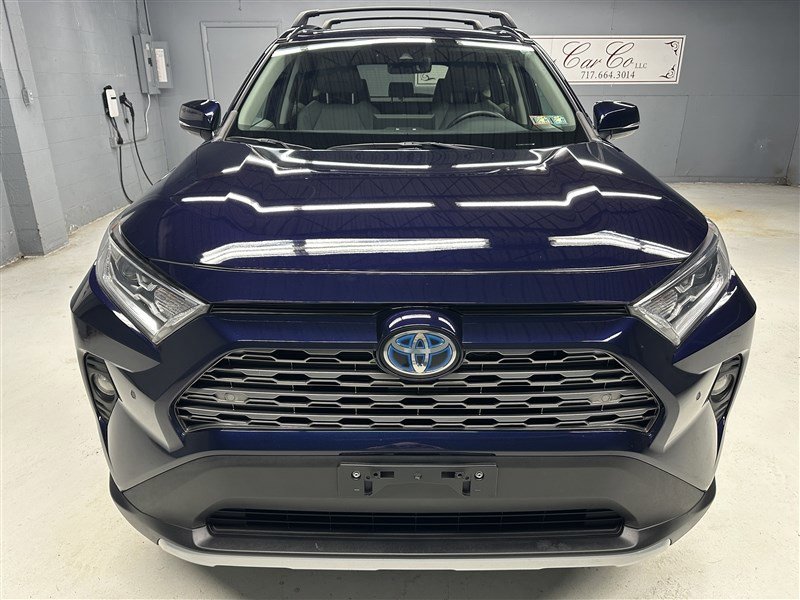 Used 2019 Toyota RAV4 Limited image 10