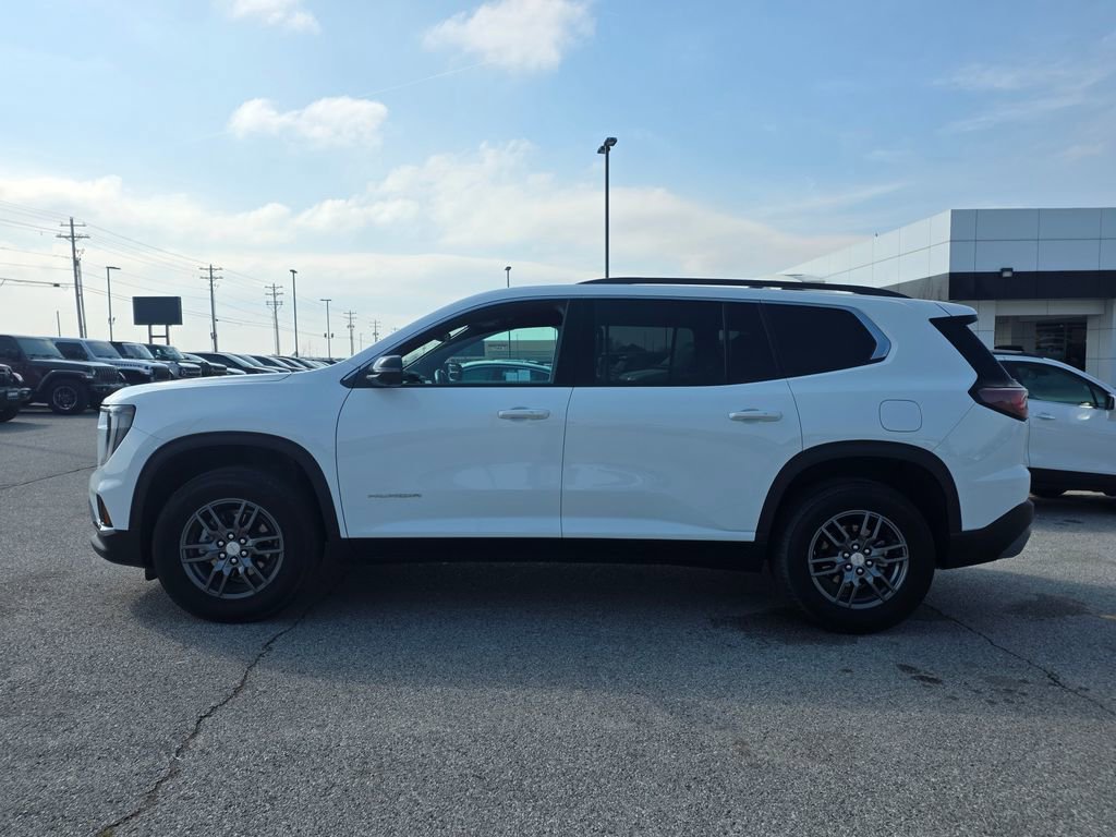 Used 2025 GMC Acadia Elevation image 4