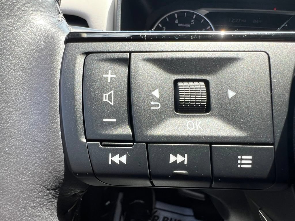 Certified 2023 Nissan Rogue SV w/ SV Premium B Package AWD/4WD image 31