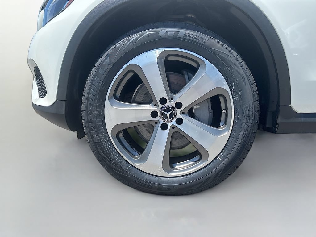 Used 2018 Mercedes-Benz GLC 300 w/ Multimedia Package image 13
