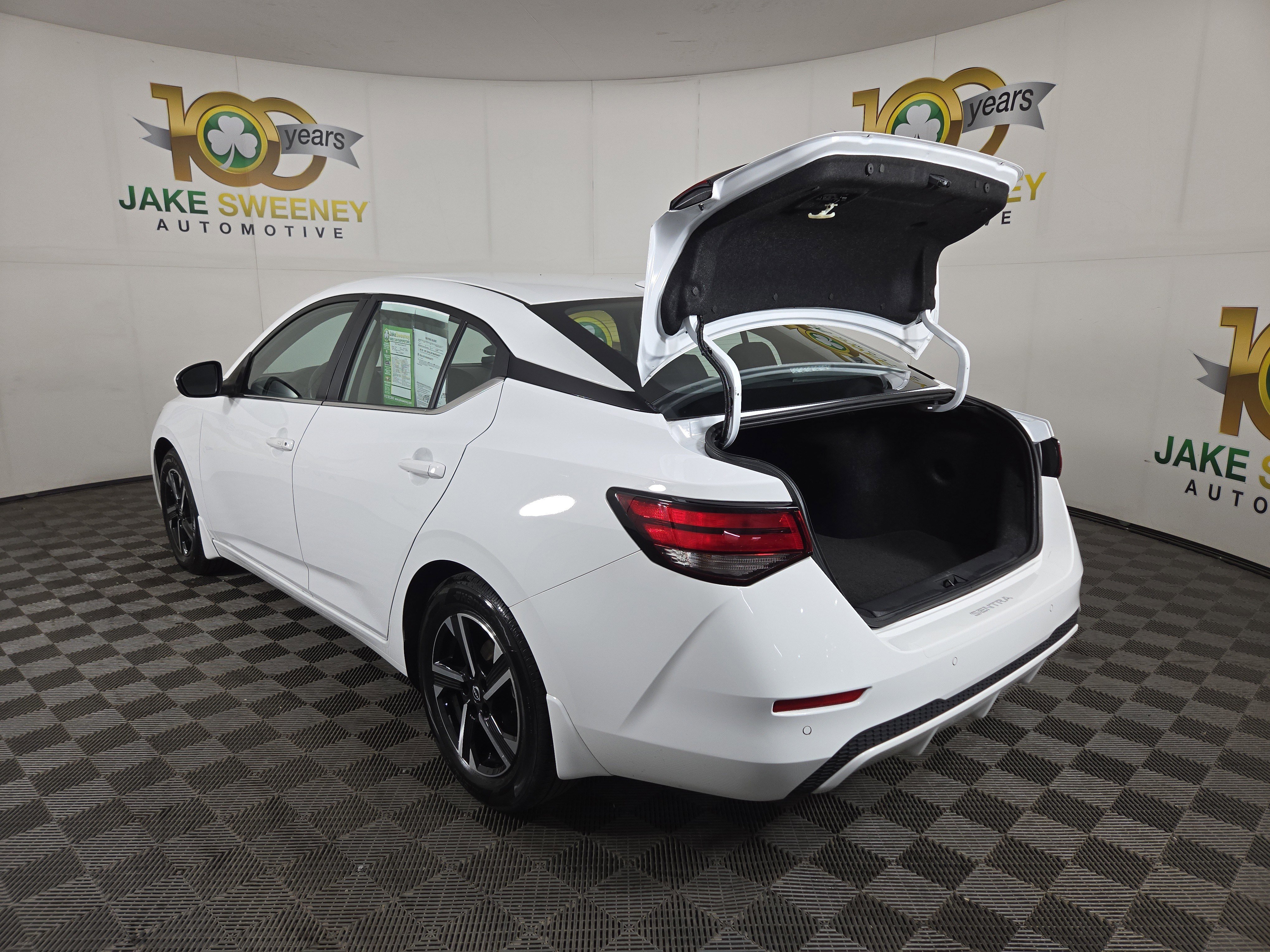 Used 2025 Nissan Sentra SV w/ All-Weather Package image 31