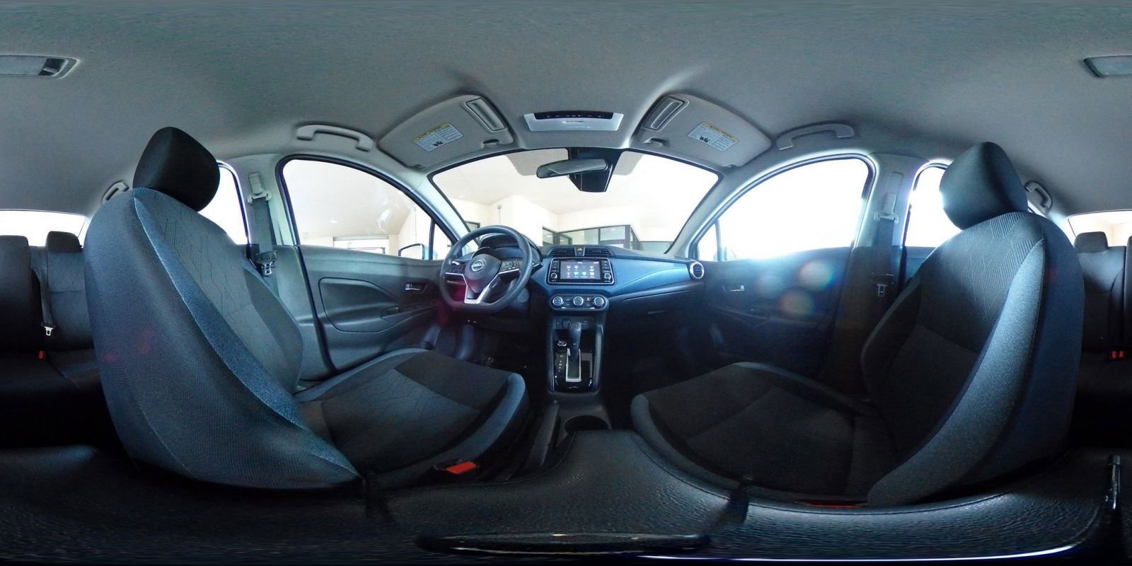 Used 2025 Nissan Versa SV image 40