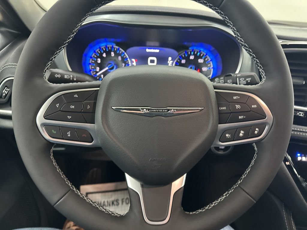 New 2026 Chrysler Pacifica Limited image 29