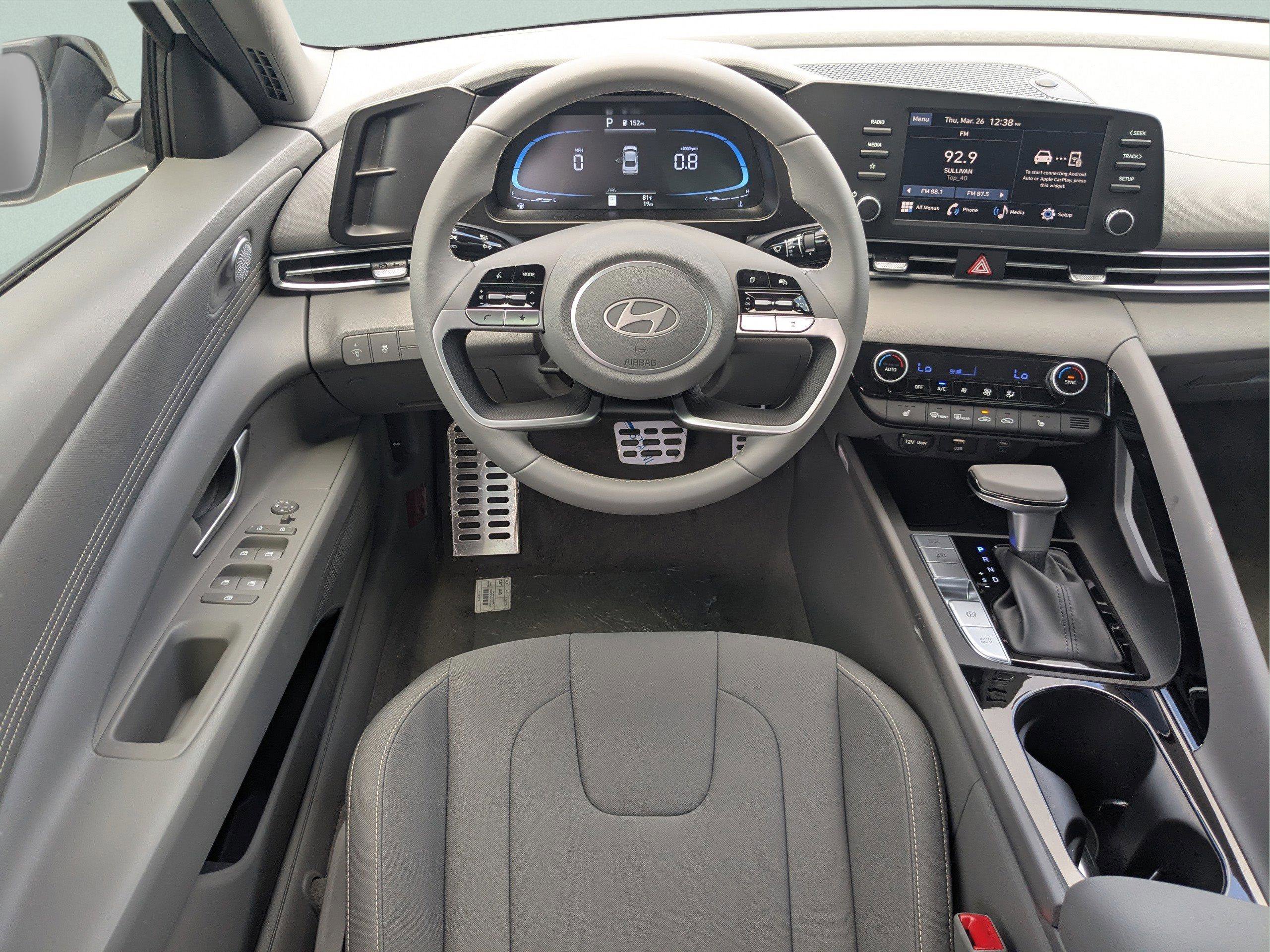 New 2026 Hyundai Elantra SEL Sport Premium FWD image 17