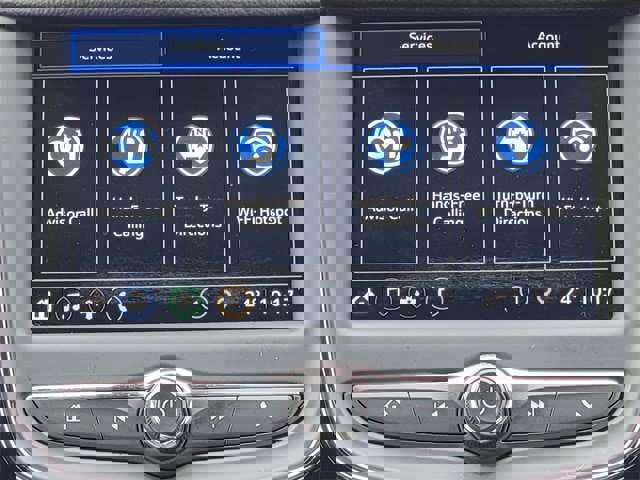 Used 2019 Chevrolet Cruze Diesel w/ Sun And Sound Package image 28