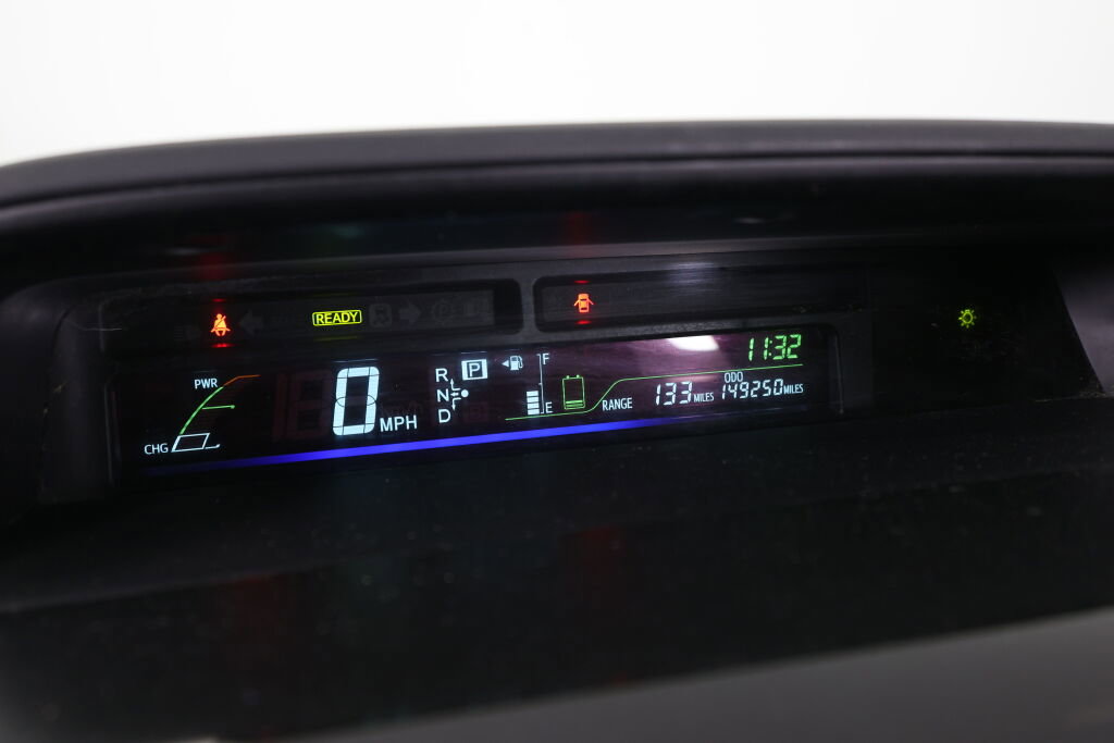 Used 2014 Toyota Prius V Three image 30