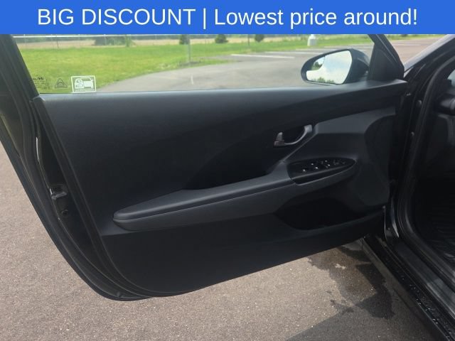 Used 2019 Hyundai Veloster 2.0 FWD image 18