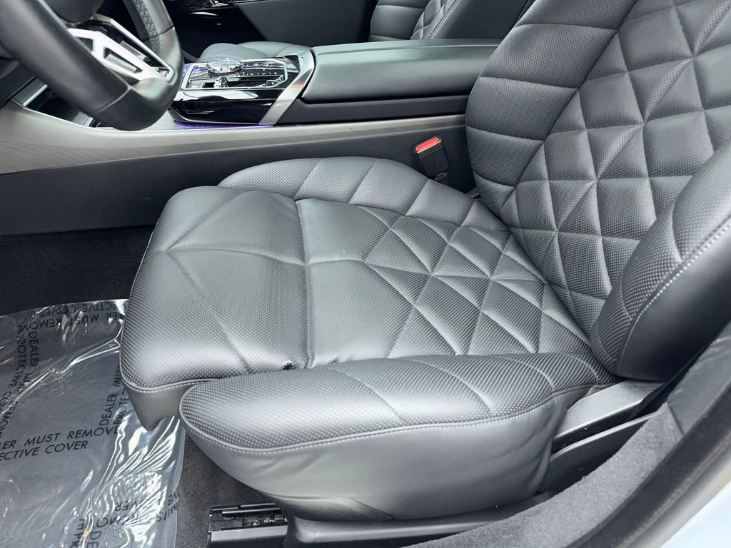 Used 2023 BMW 740i 740i M SPORT,NAV,CAM,PANO,HEAD image 38