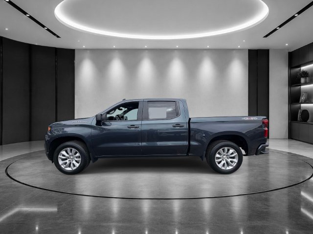 Used 2021 Chevrolet Silverado 1500 Custom w/ LPO, Dark Essentials Package AWD/4WD image 4