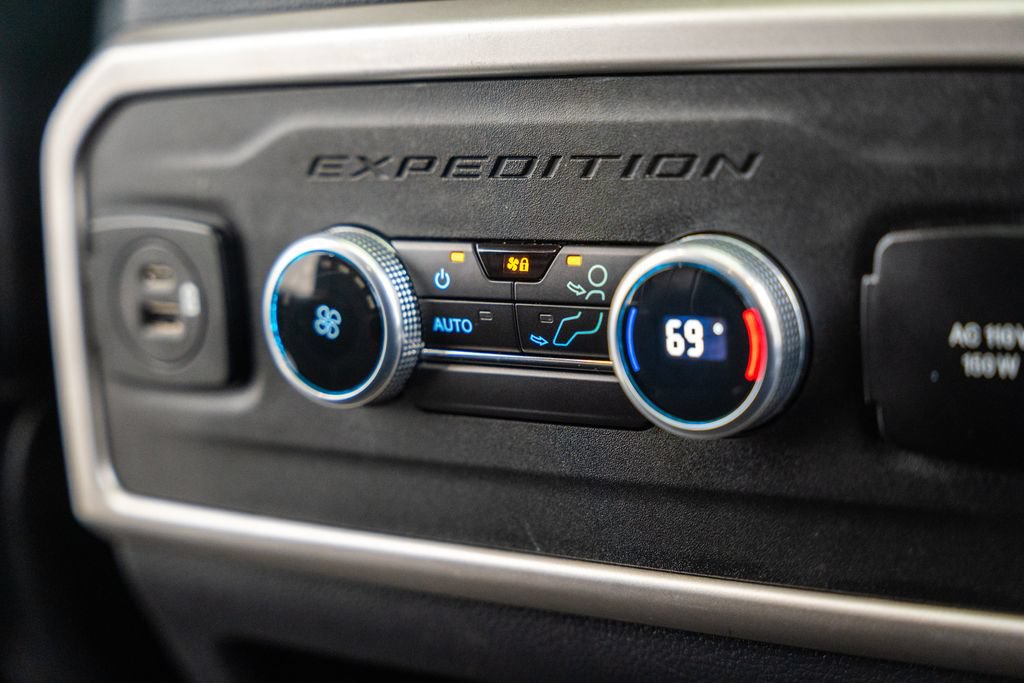 Used 2022 Ford Expedition XLT AWD/4WD image 39
