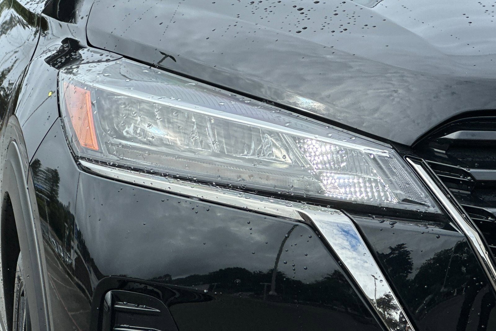 Used 2023 Nissan Kicks SR image 10