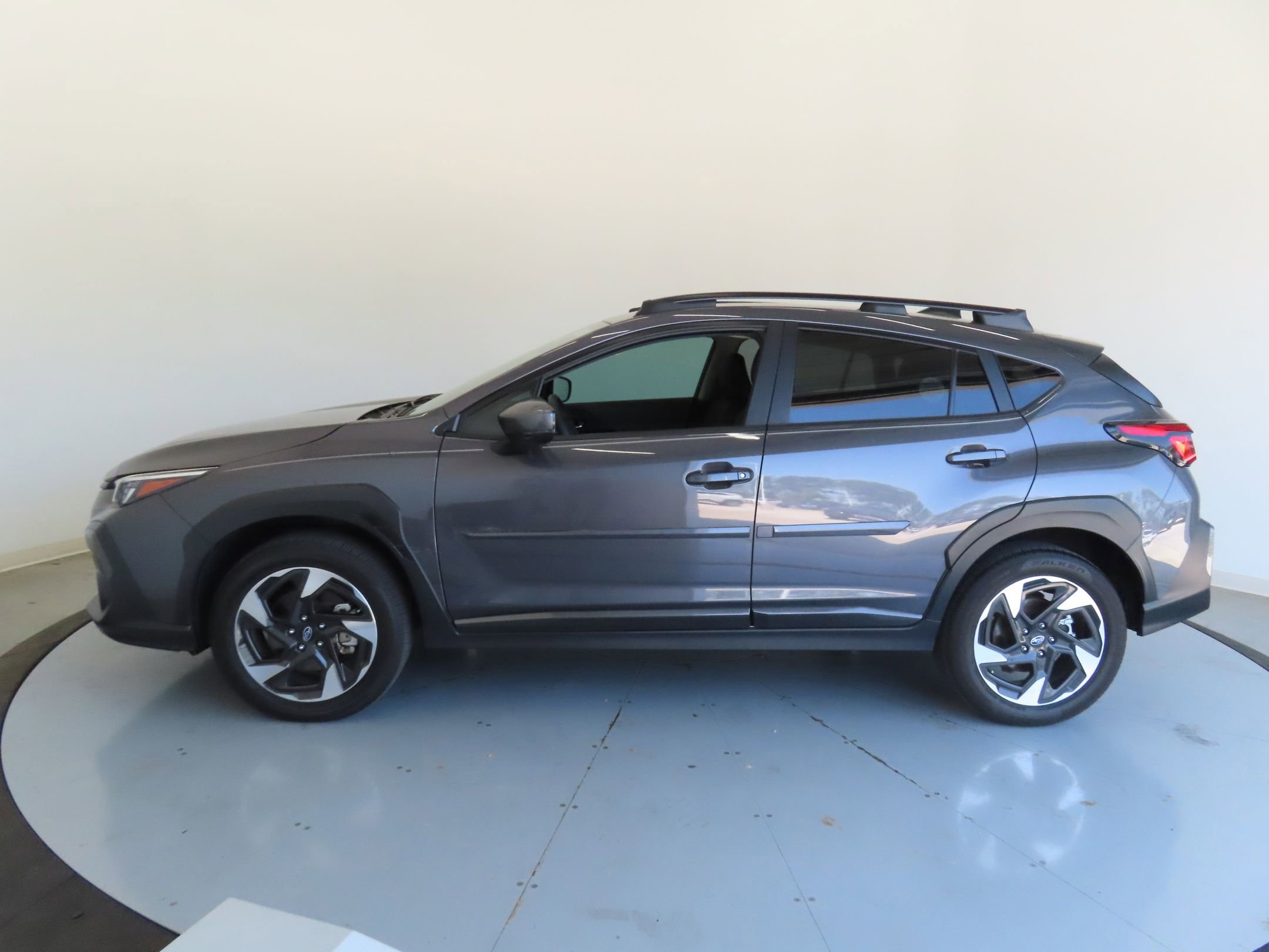 Used 2025 Subaru Crosstrek 2.5i Limited w/ Crosstrek Mirror Package AWD/4WD image 6