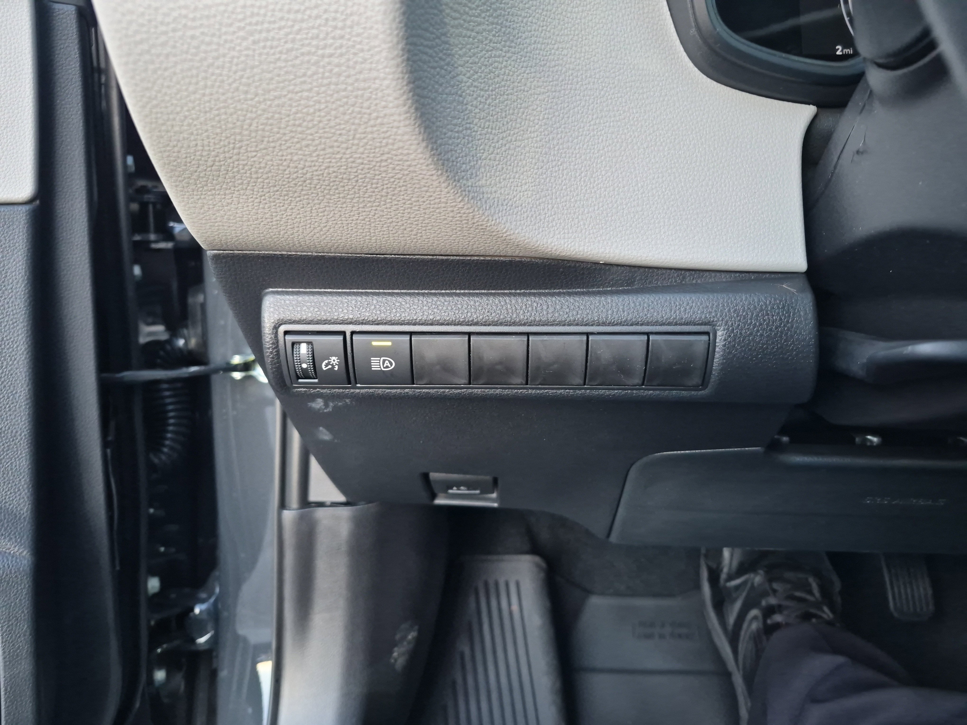 Used 2026 Toyota Corolla LE image 17