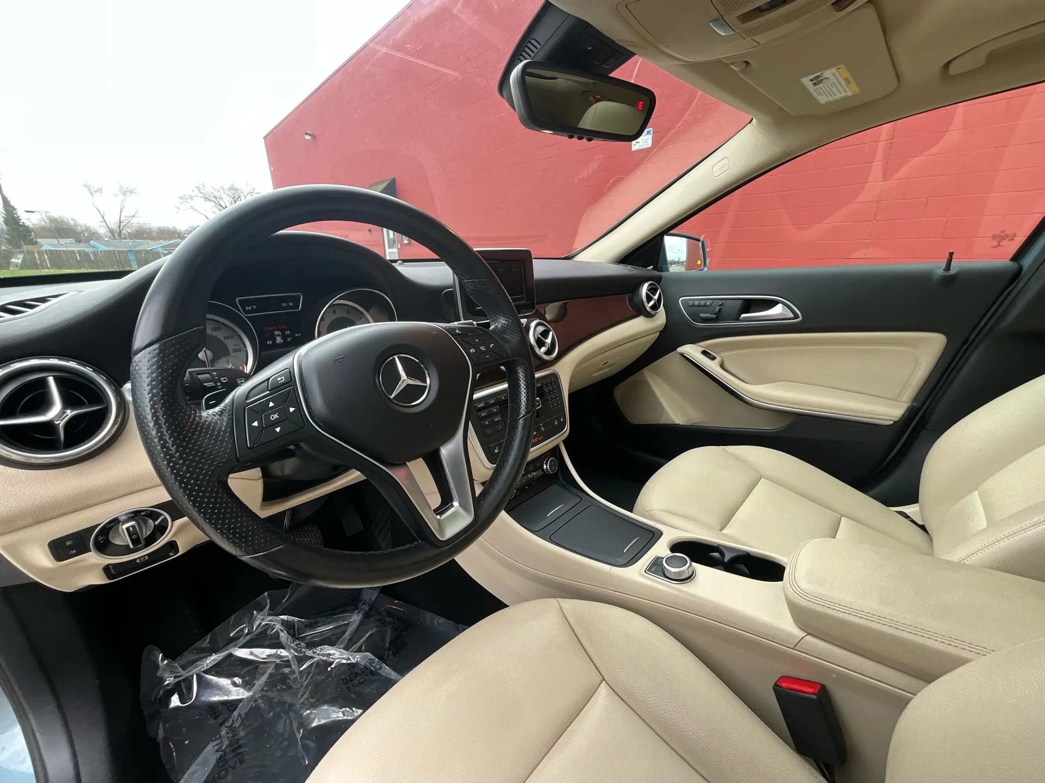 Used 2015 Mercedes-Benz GLA 250 GLA 250 4MATIC Sport Utility 4 image 9