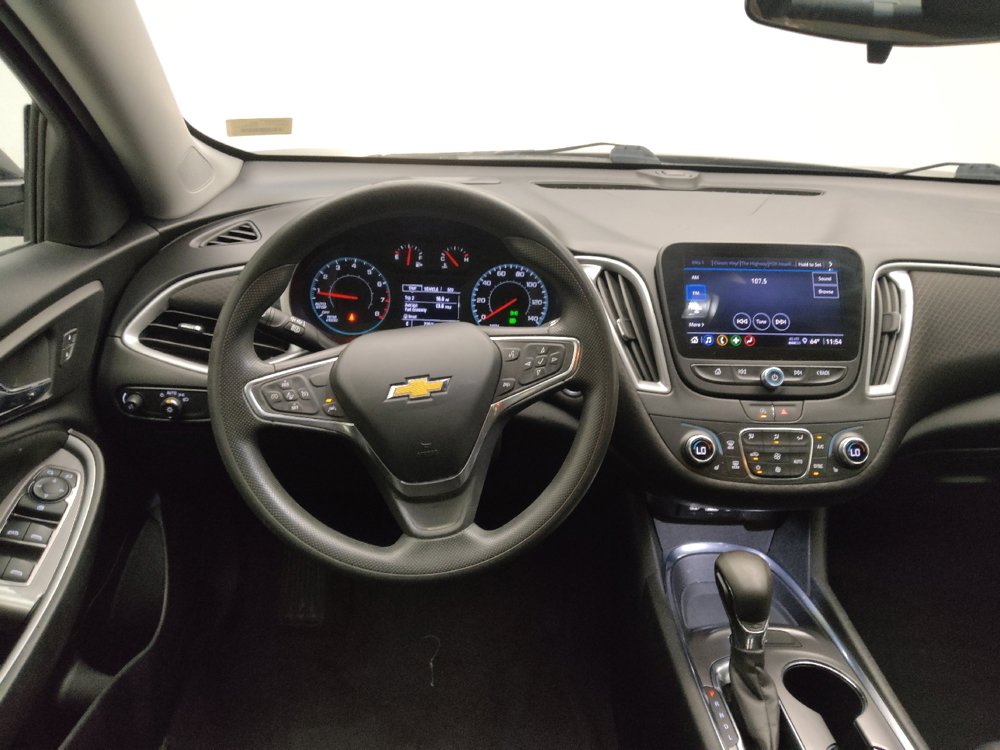Used 2023 Chevrolet Malibu LT FWD image 22