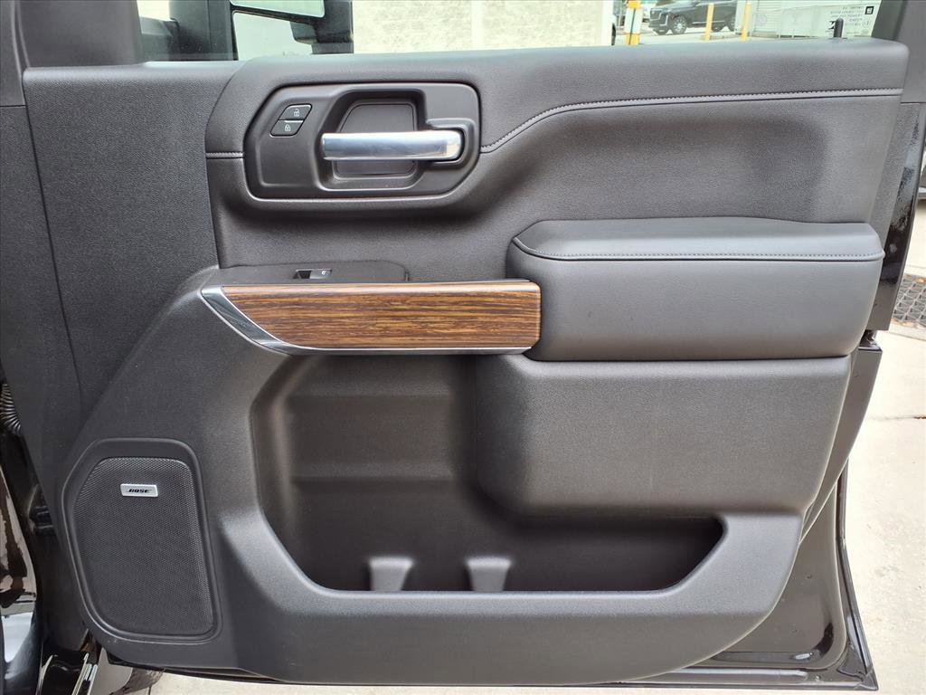 Used 2020 Chevrolet Silverado 2500 High Country w/ Z71 Off-Road Package image 12