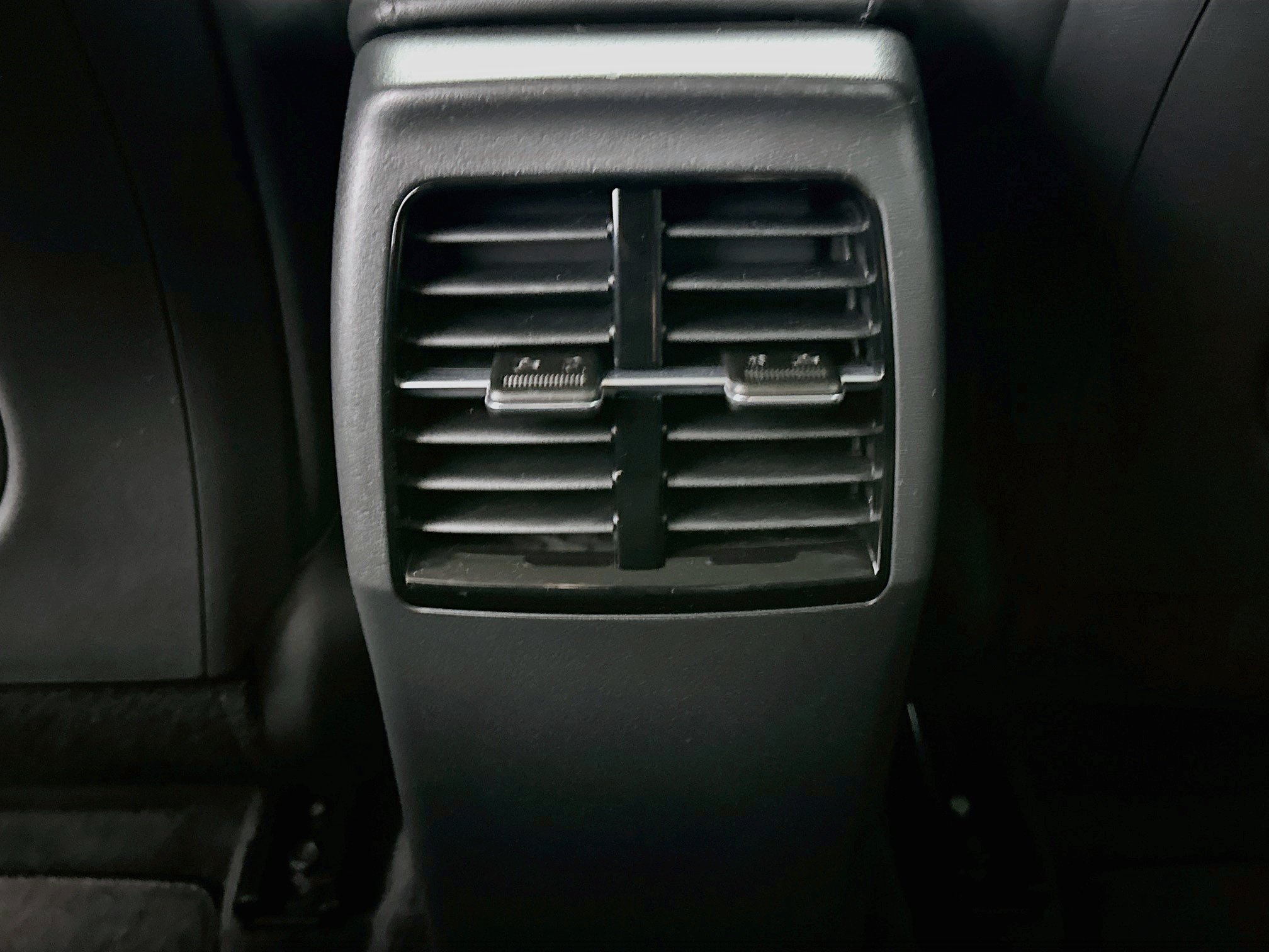 Used 2023 Kia Niro EX FWD image 28