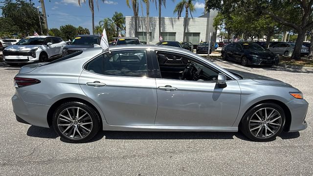 Used 2023 Toyota Camry XLE FWD image 10