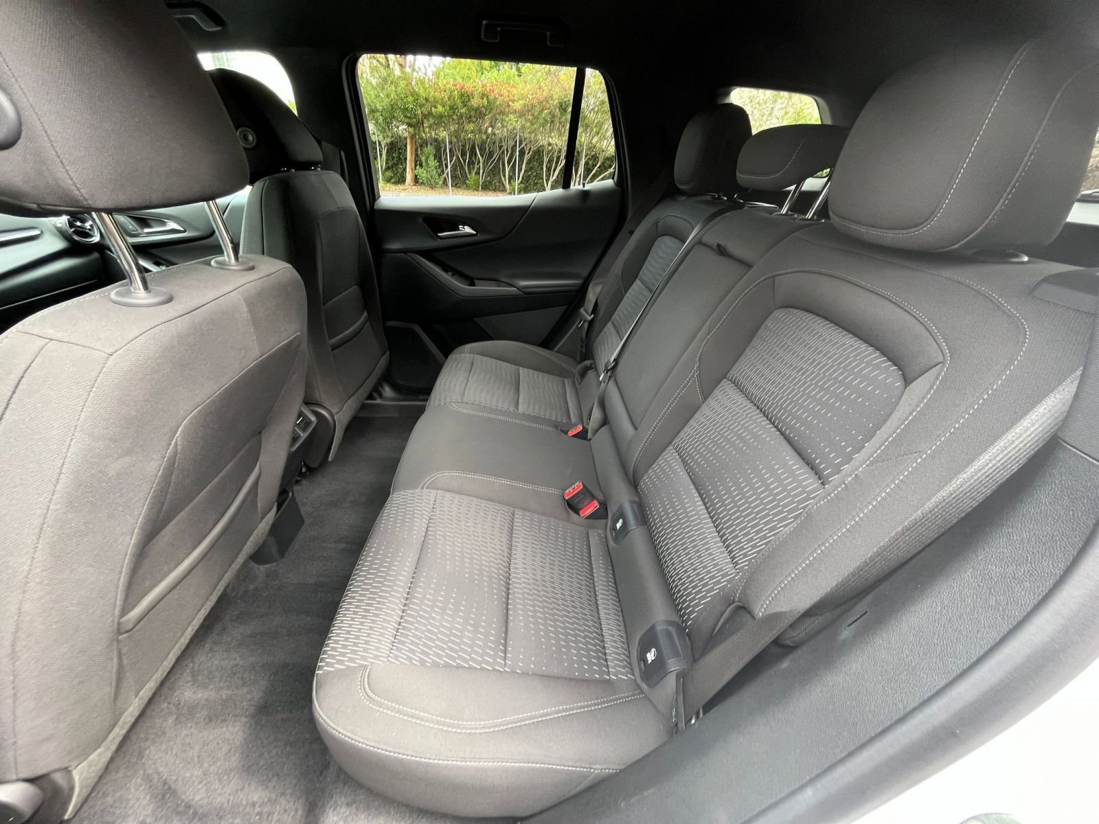 Used 2025 Chevrolet Equinox LT image 24