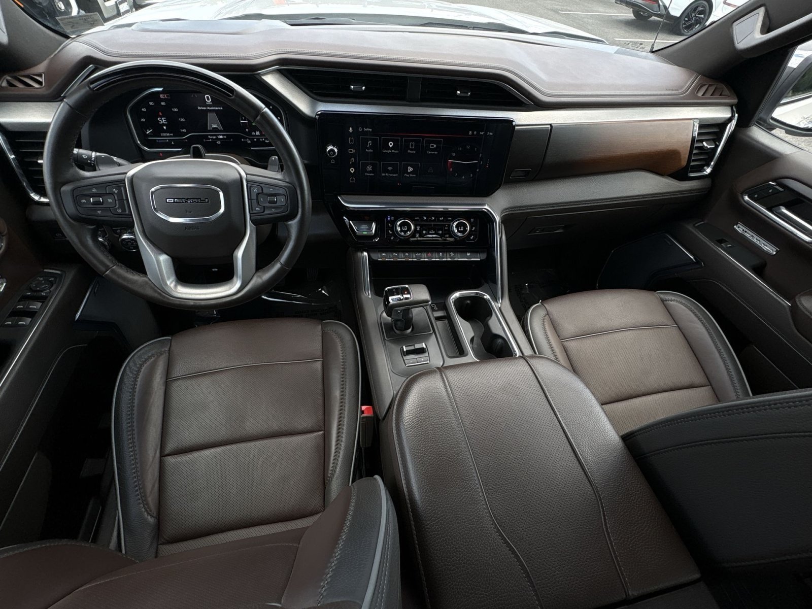 Used 2024 GMC Sierra 1500 Denali AWD/4WD image 23