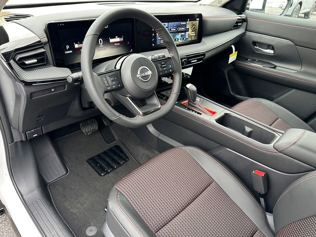 New 2025 Nissan Kicks SR image 14