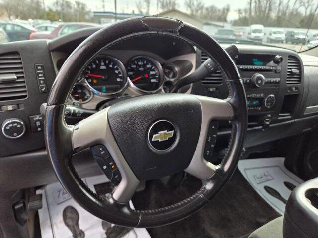 Used 2011 Chevrolet Silverado 1500 LT w/ All-Star Edition image 15