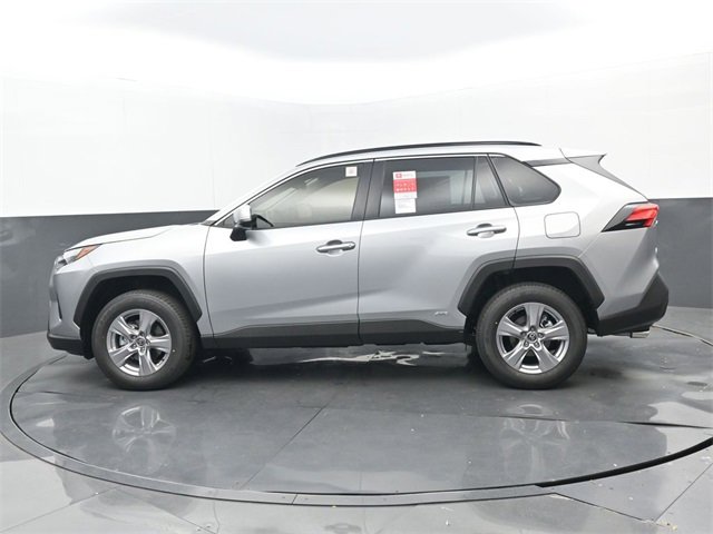 New 2025 Toyota RAV4 XLE image 21