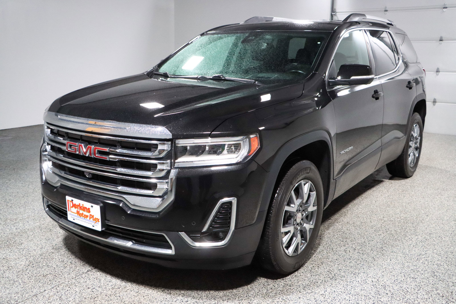 Used 2022 GMC Acadia SLT w/ Technology Package FWD image 34