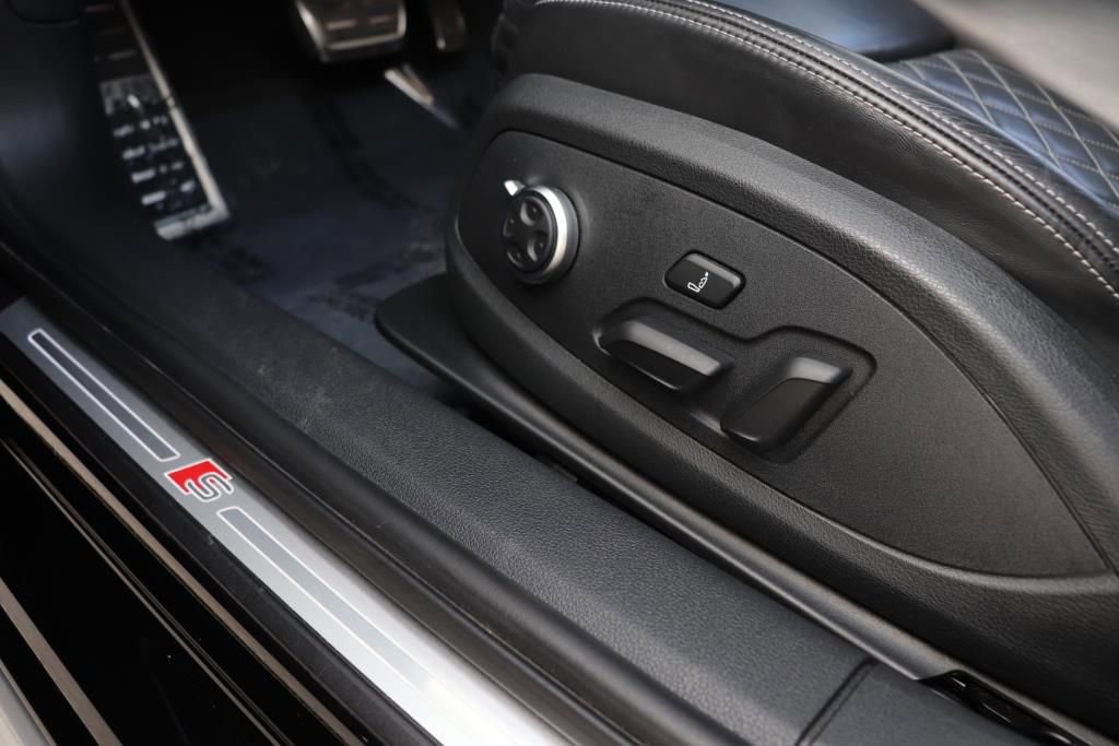 Used 2021 Audi S4 Premium Plus w/ Premium Plus Package AWD/4WD image 17