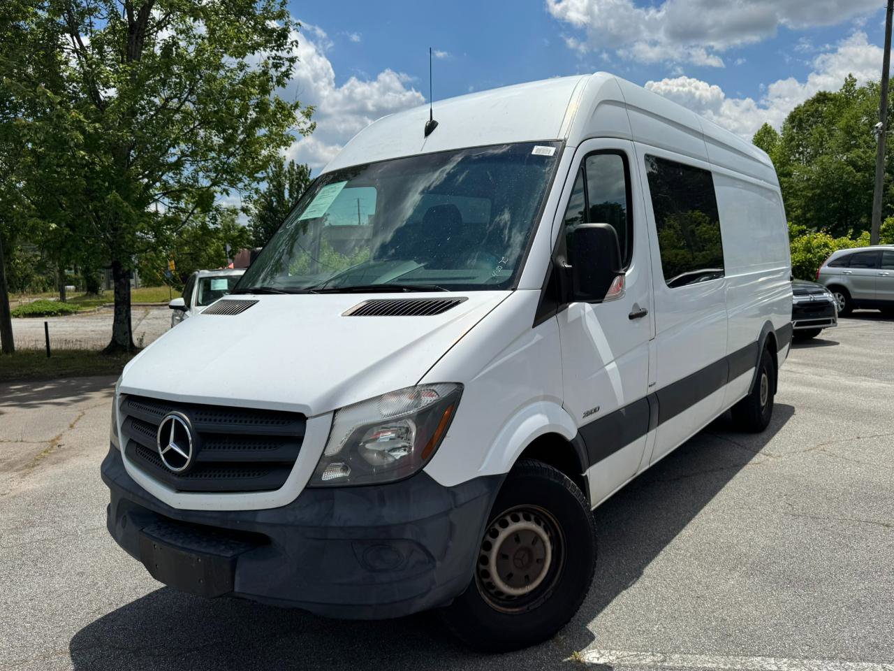 Used 2016 Mercedes-Benz Sprinter 2500 image 3