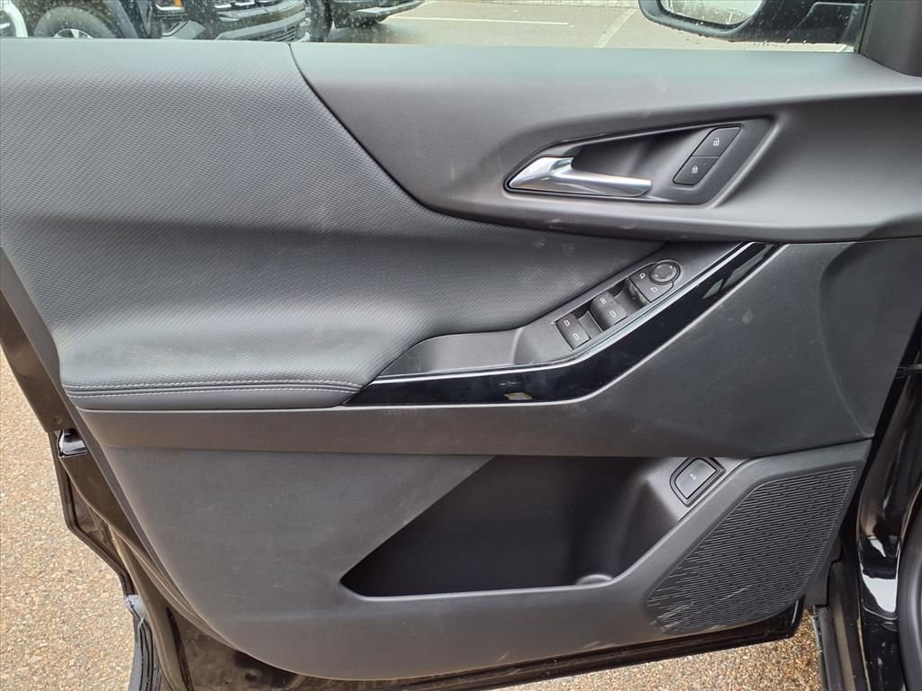 New 2026 Chevrolet Equinox LT image 12